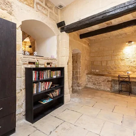 Holiday home Beautiful, Designer With Private Pool & Bbq By 360 Estates *