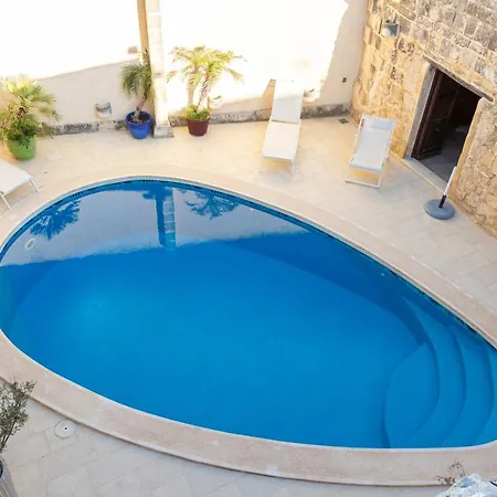 Beautiful, Designer With Private Pool & Bbq By 360 Estates Zebbug (Western Region)