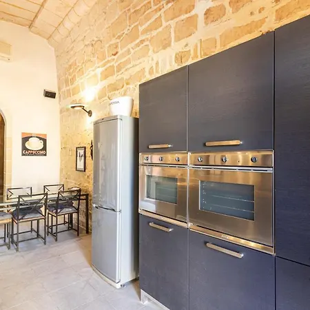 Beautiful, Designer With Private Pool & Bbq By 360 Estates Holiday home *