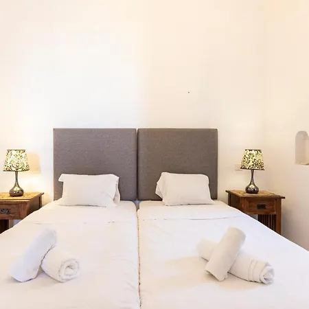 Beautiful, Designer With Private Pool & Bbq By 360 Estates Żebbuġ