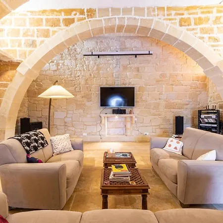 بيت للعطل Beautiful, Designer With Private Pool & Bbq By 360 Estates Żebbuġ
